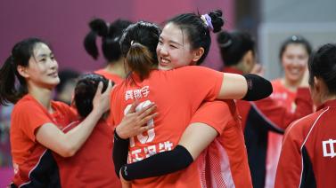 孔帕尼：很高兴戴维斯能及时回归，卡尔攻防两端都非常出色