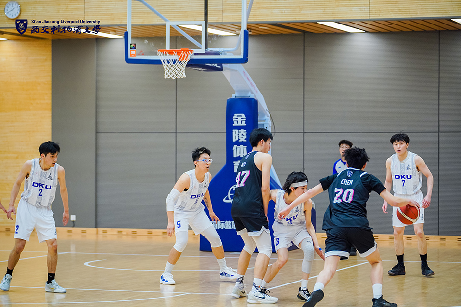 意甲登顶！让2追3 米兰3-2客胜都灵反超两强 普利西奇替补双响